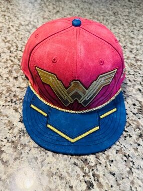 New Era Wonder Woman 7 3/4